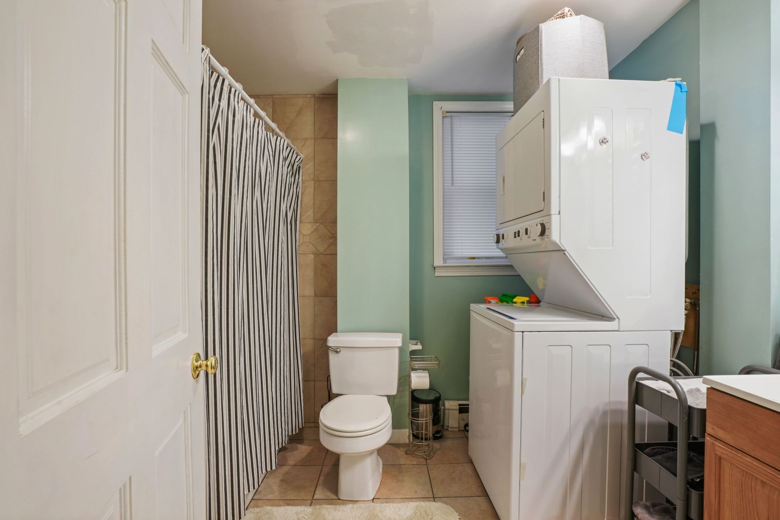 4 bed, 1 bath apartment for rent at 68 Calumet St Unit 2N, Mission Hill — photo 4 of 20