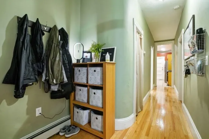 4 bed, 1 bath apartment for rent at 68 Calumet St Unit 3, Mission Hill — photo 7 of 9