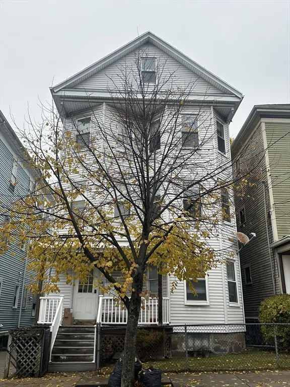 4 bed, 1 bath apartment for rent at 68 Calumet St Unit 3, Mission Hill — photo 9 of 9
