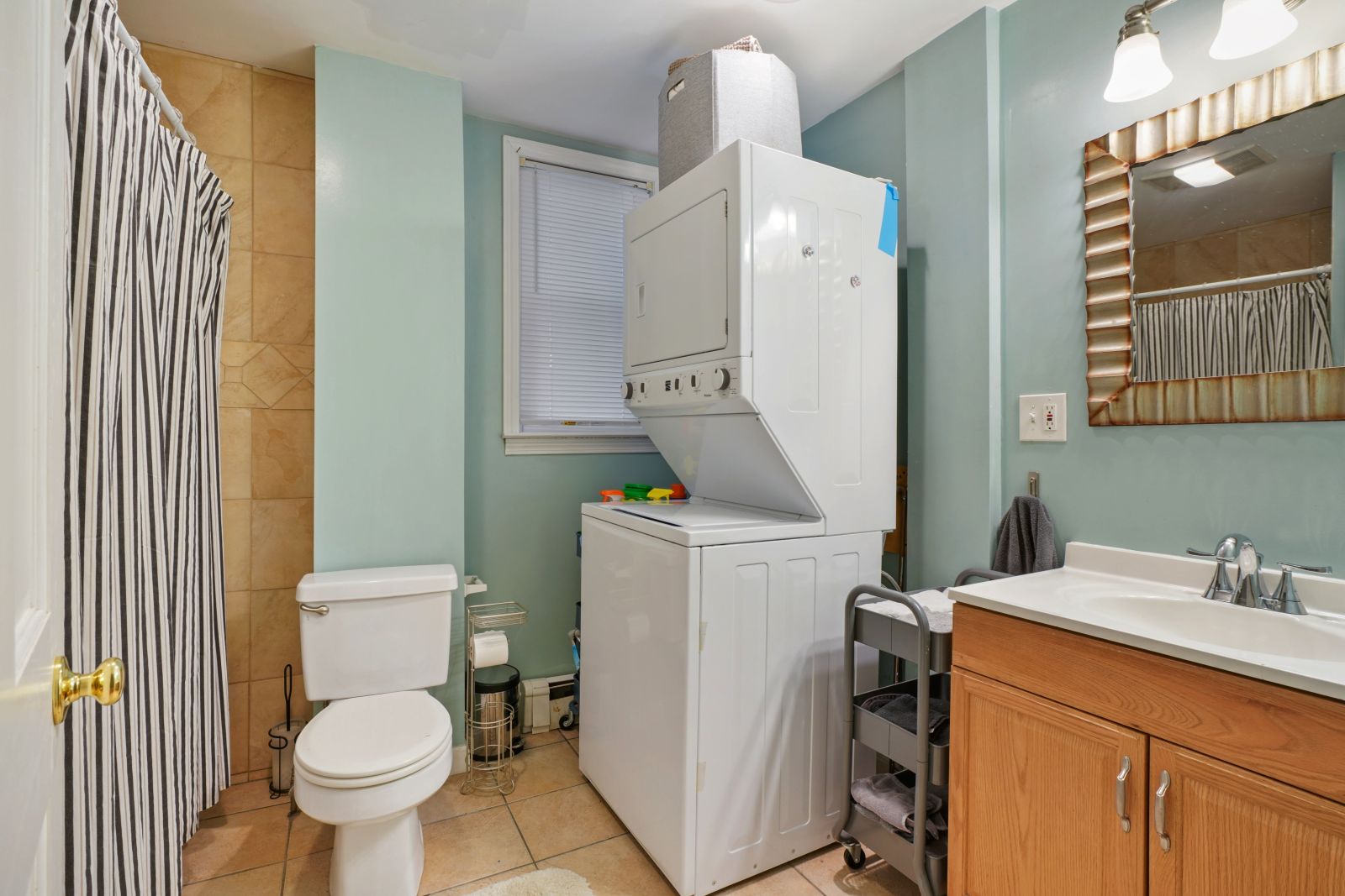 4 bed, 1 bath apartment for rent at 68 Calumet St Unit 4, Mission Hill — photo 37 of 41