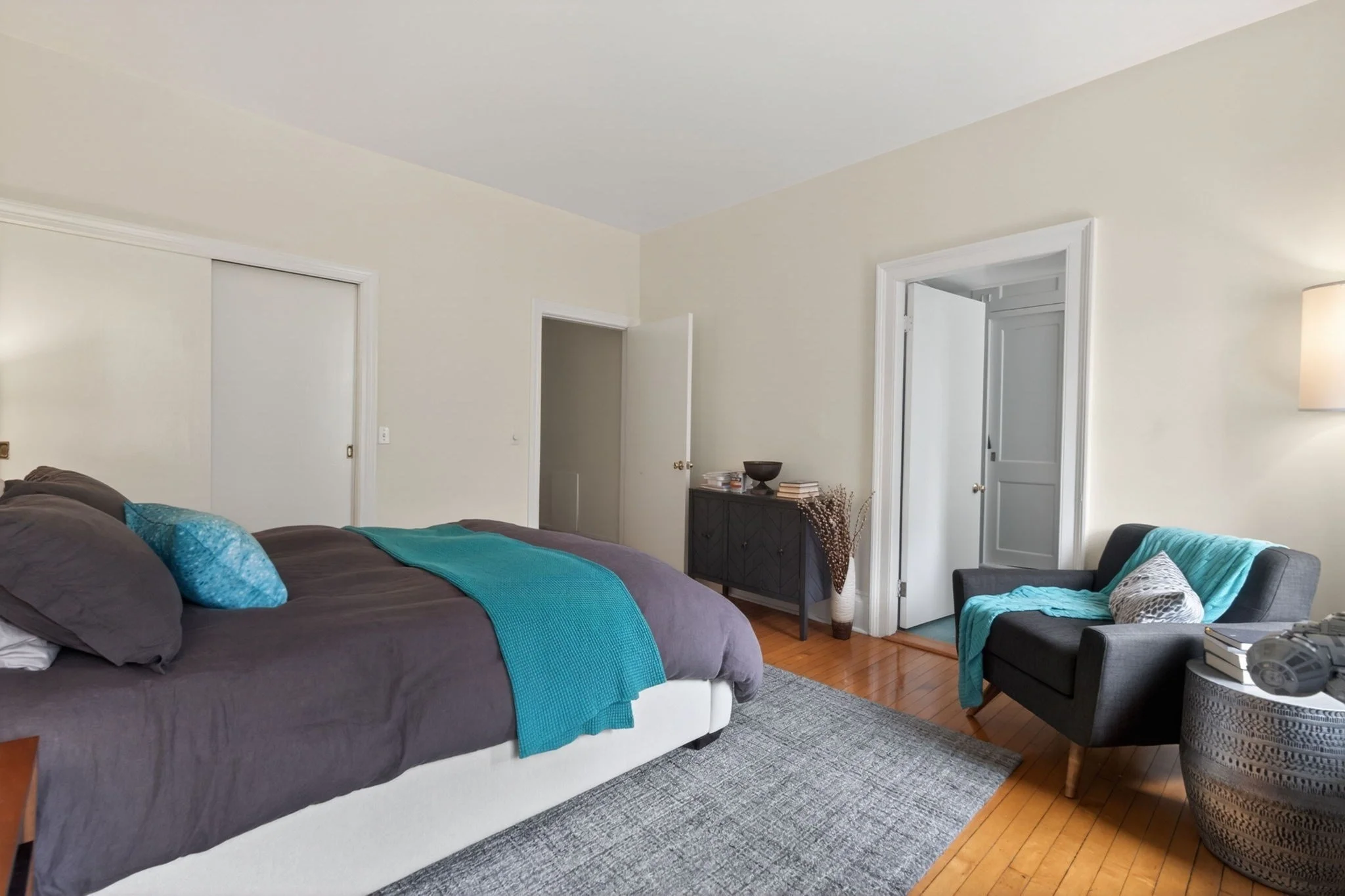 2 bed, 1 bath apartment for rent at 68 Chestnut St Unit 2, Beacon Hill — photo 11 of 16