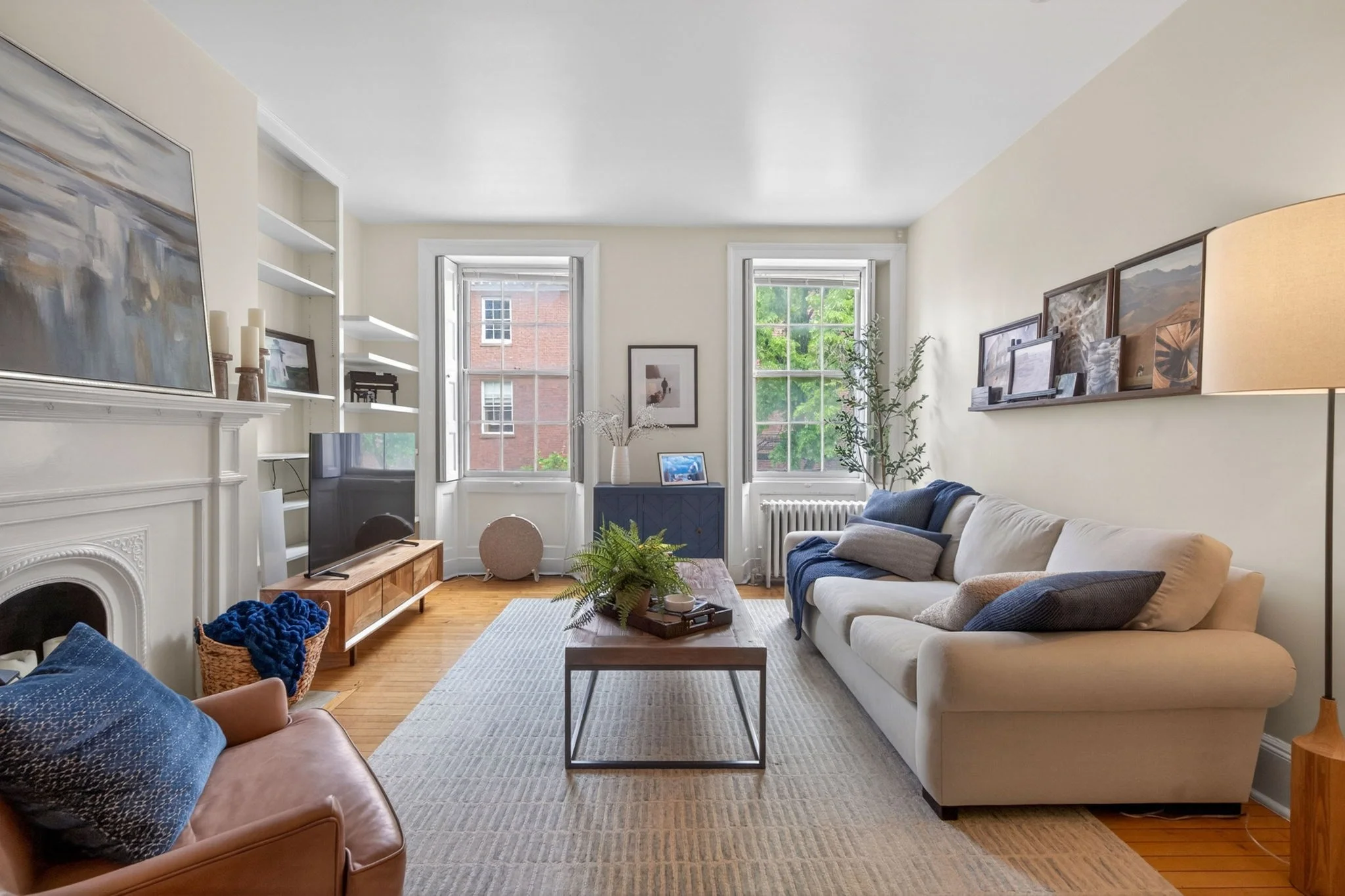 2 bed, 1 bath apartment for rent at 68 Chestnut St Unit 2, Beacon Hill — photo 2 of 16
