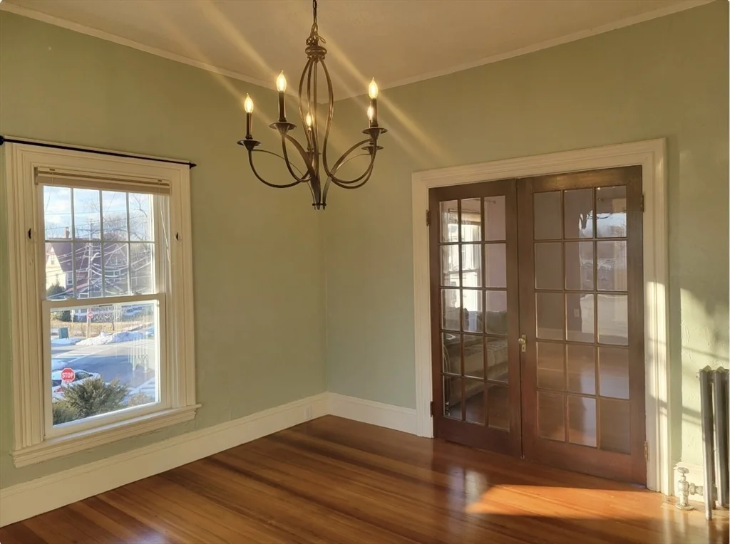 3 bed, 1 bath apartment for rent at 68 Converse Unit 2, Bell Rock — photo 5 of 14