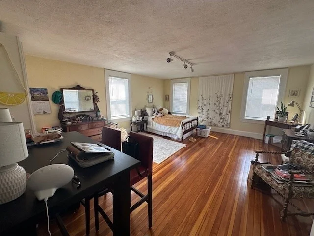 3 bed, 1 bath apartment for rent at 68 Conz St Unit 2, Northampton — photo 4 of 11