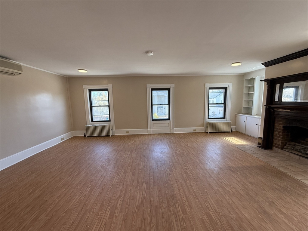 2 bed, 2 bath apartment for rent at 68 Court St Unit 2, Plymouth — photo 4 of 26