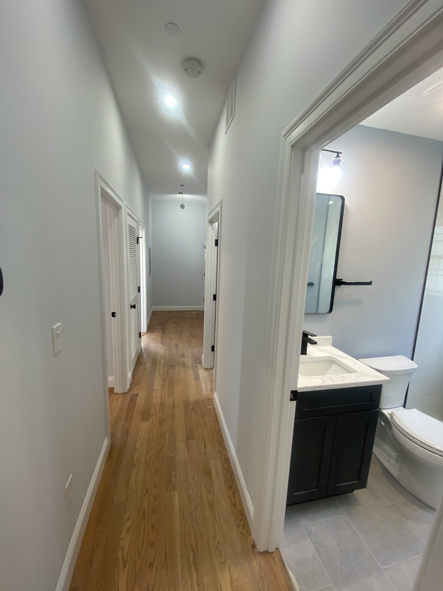 4 bed, 2 bath apartment for rent at 68 Dimick St Unit 1, Ward Two — photo 2 of 8