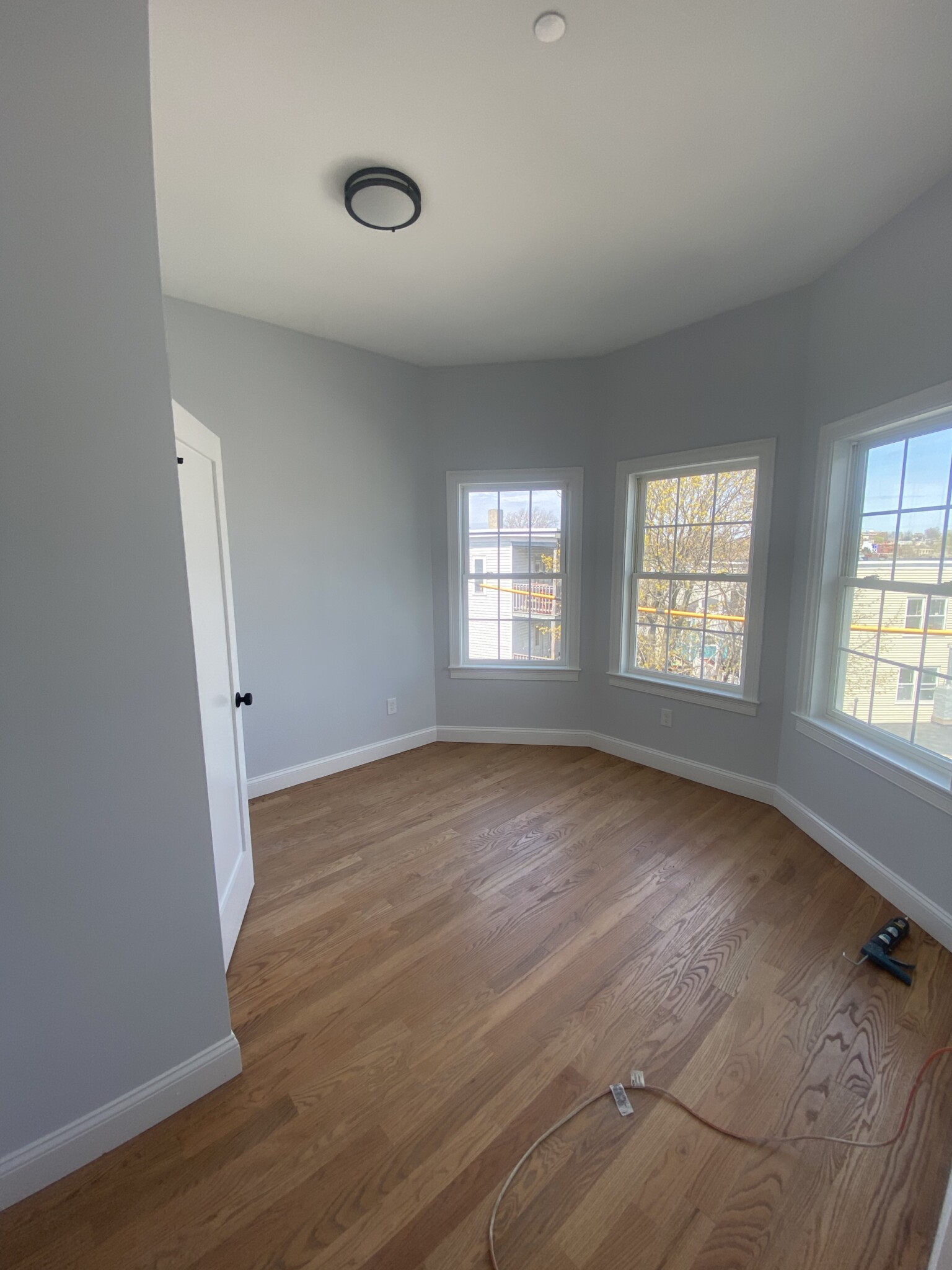 4 bed, 2 bath apartment for rent at 68 Dimick St Unit 1, Ward Two — photo 5 of 8