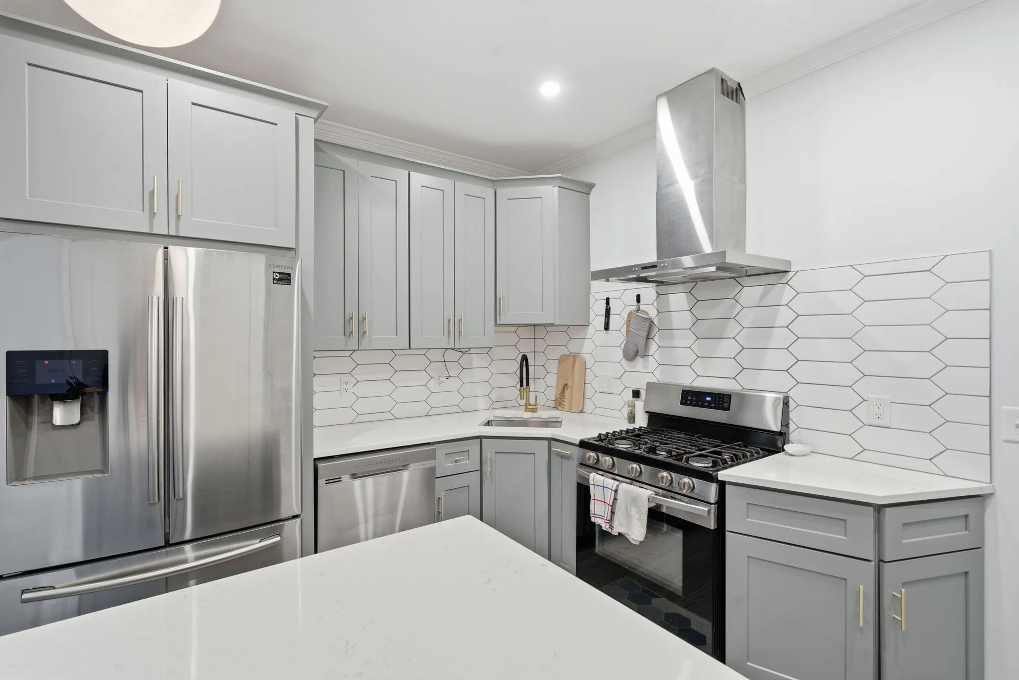 3 bed, 2 bath apartment for rent at 68 Edson St Unit 2, Dorchester — photo 5 of 31