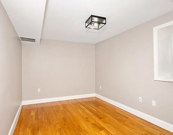 4 bed, 2 bath apartment for rent at 68 Edward St Unit 1, Medford — photo 19 of 28