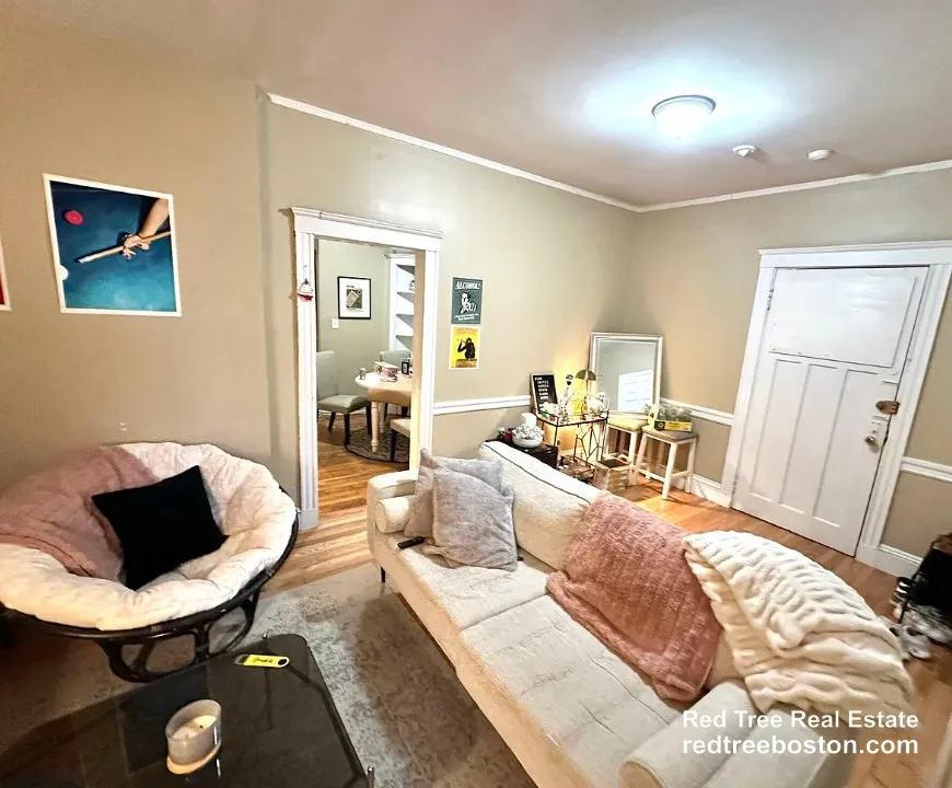 4 bed, 1 bath apartment for rent at 68 Egmont St Unit 1, North Brookline — photo 1 of 18