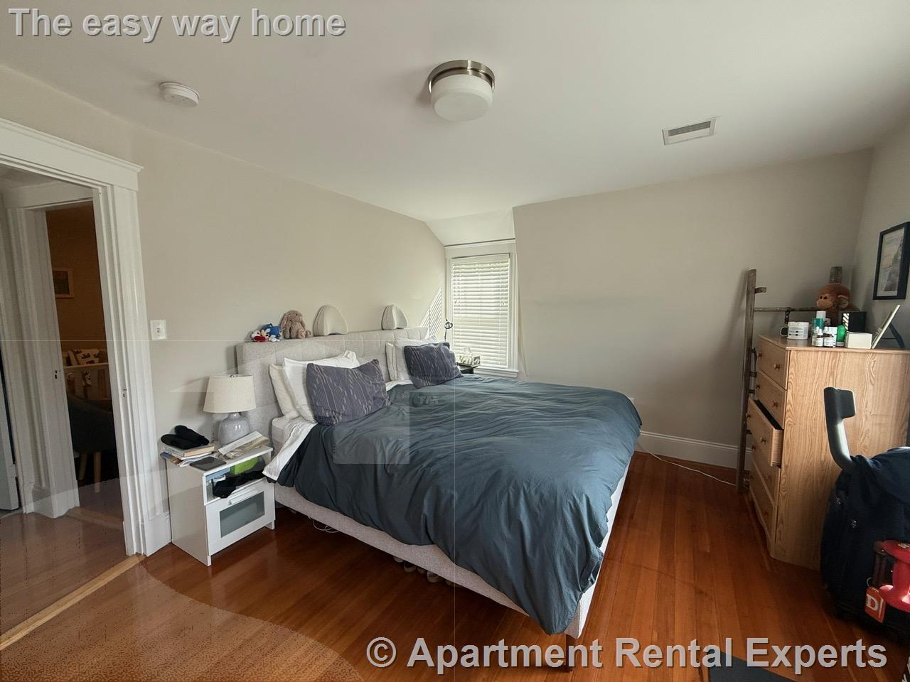 3 bed, 2 bath apartment for rent at 68 Fairmont St, North Cambridge — photo 16 of 24