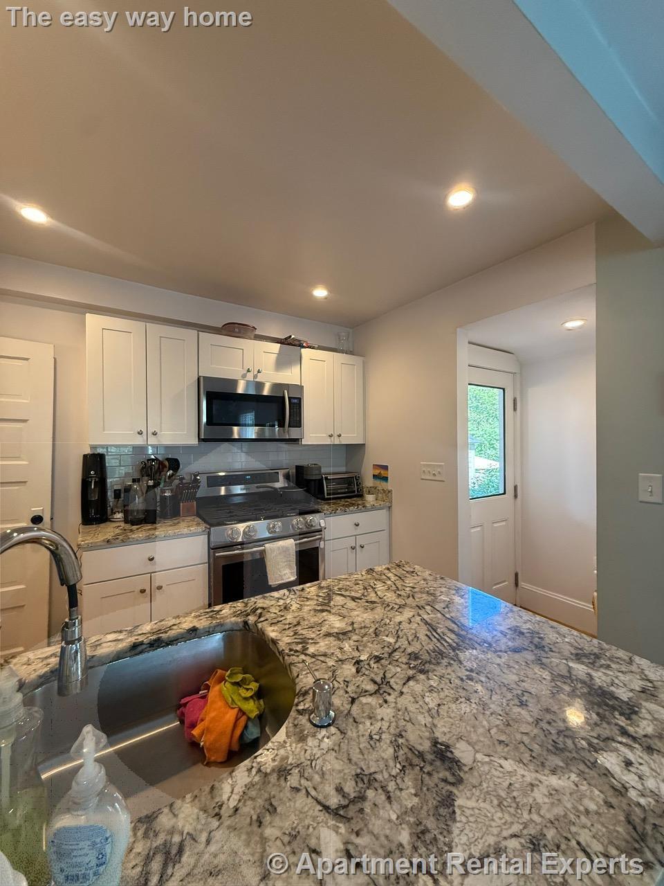 3 bed, 2 bath apartment for rent at 68 Fairmont St, North Cambridge