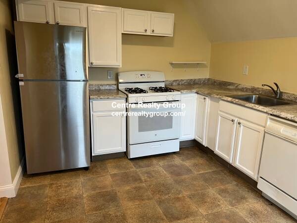 2 bed, 1 bath apartment for rent at 68 Fowler St Unit 3, Dorchester — photo 3 of 7