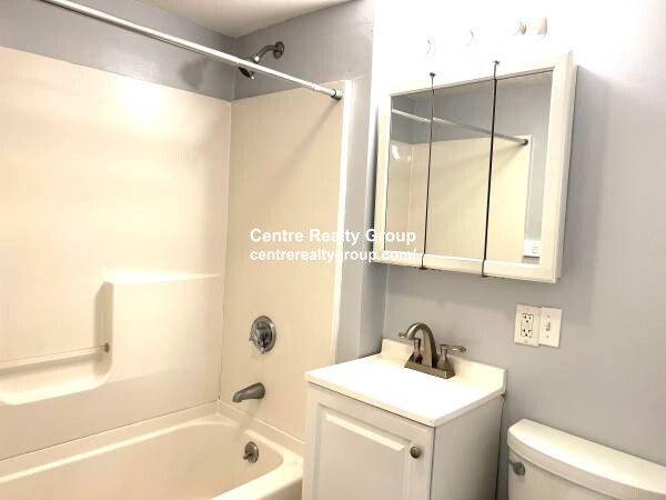 2 bed, 1 bath apartment for rent at 68 Fowler St Unit 3, Dorchester — photo 5 of 7