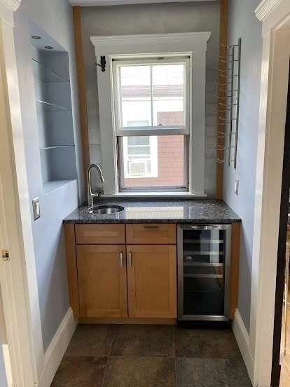 3 bed, 2 bath apartment for rent at 68 Fremont St Unit 2, Winthrop — photo 4 of 15
