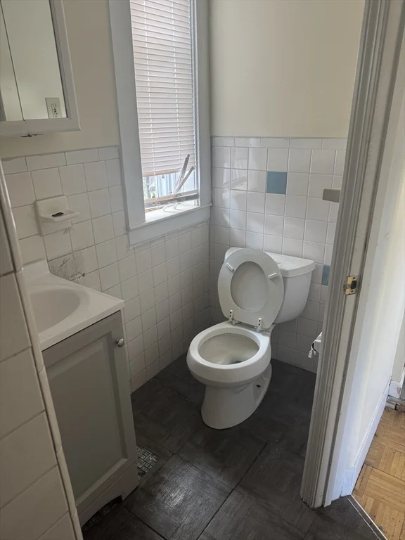 3 bed, 1 bath apartment for rent at 68 Gore St Unit 2, East Cambridge — photo 7 of 13