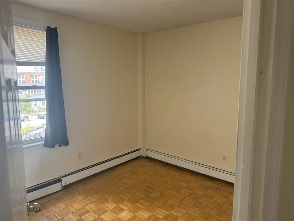 3 bed, 1 bath apartment for rent at 68 Gore St Unit 2, East Cambridge — photo 12 of 13