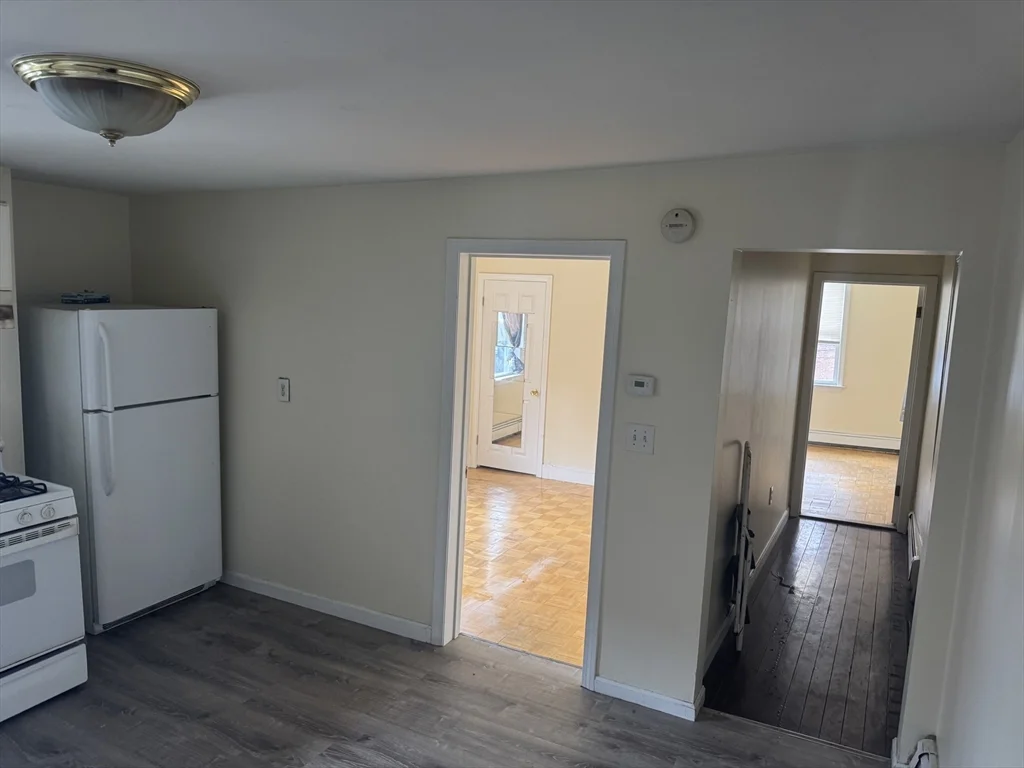 3 bed, 1 bath apartment for rent at 68 Gore St Unit 2, East Cambridge — photo 3 of 13