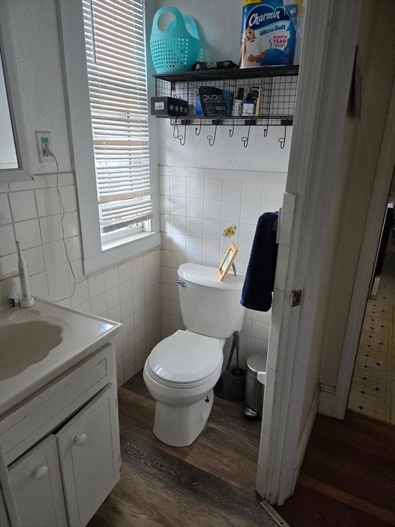 3 bed, 1 bath apartment for rent at 68 Gore St Unit 3, East Cambridge — photo 7 of 14