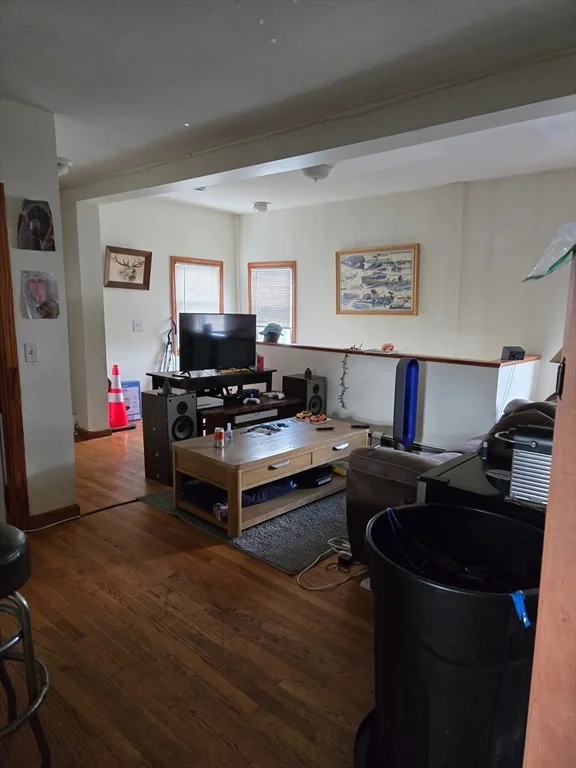 3 bed, 1 bath apartment for rent at 68 Gore St Unit 3, East Cambridge — photo 6 of 14