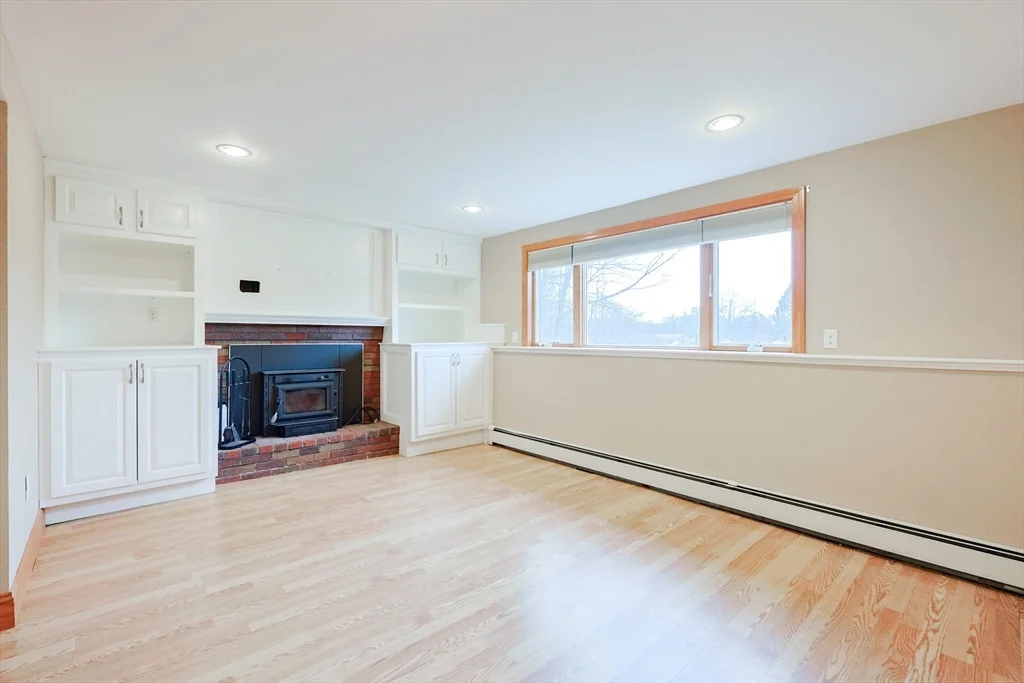 2 bed, 1 bath apartment for rent at 68 Greene St Unit A, Hopedale — photo 12 of 26