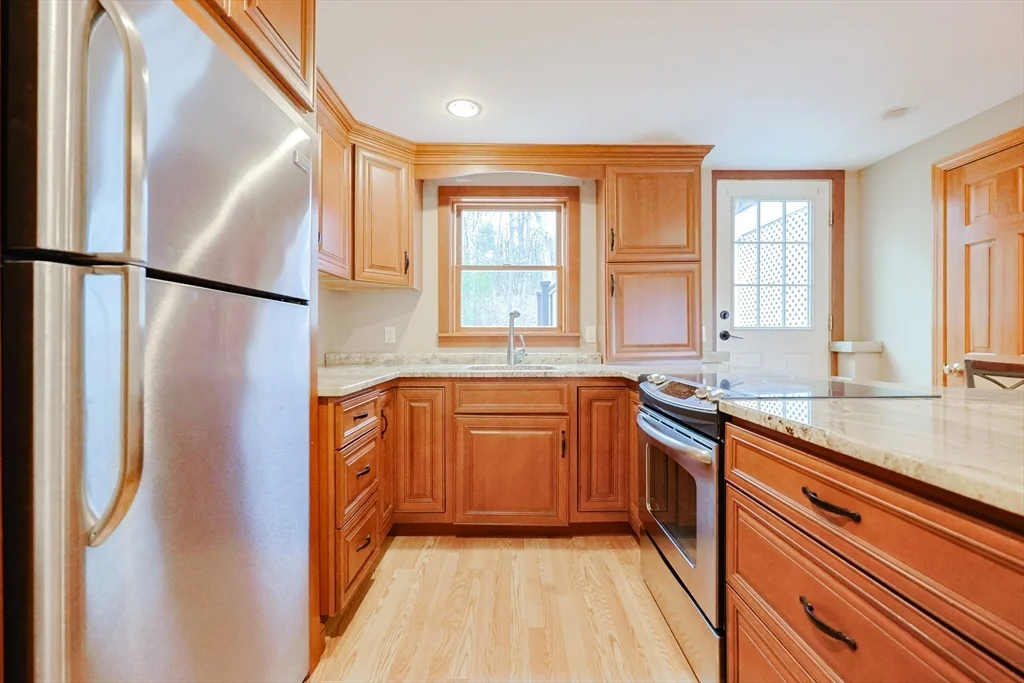 2 bed, 1 bath apartment for rent at 68 Greene St Unit A, Hopedale — photo 5 of 26