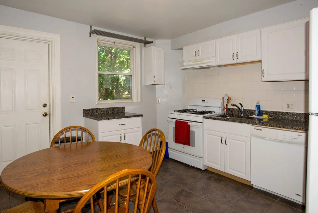 4 bed, 1.5 bath apartment for rent at 68 Hammond St, South End — photo 13 of 17