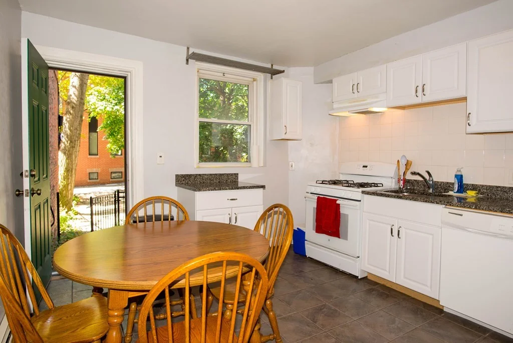 4 bed, 1.5 bath apartment for rent at 68 Hammond St, South End — photo 7 of 17