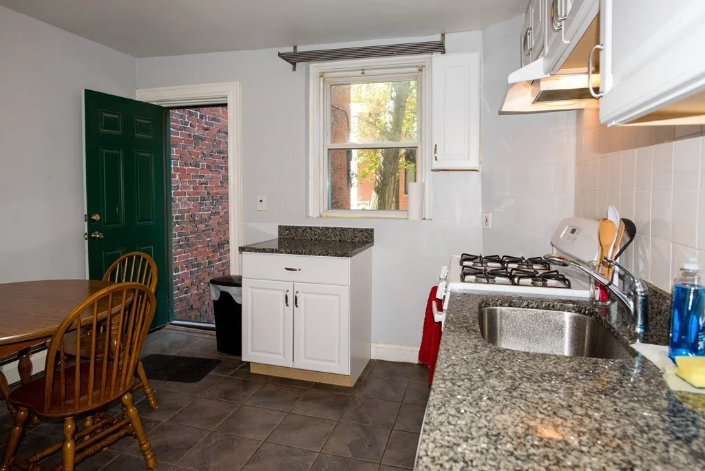 4 bed, 1.5 bath apartment for rent at 68 Hammond St, South End — photo 2 of 17