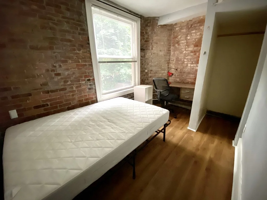 4 bed, 1.5 bath apartment for rent at 68 Hammond St, South End — photo 8 of 17