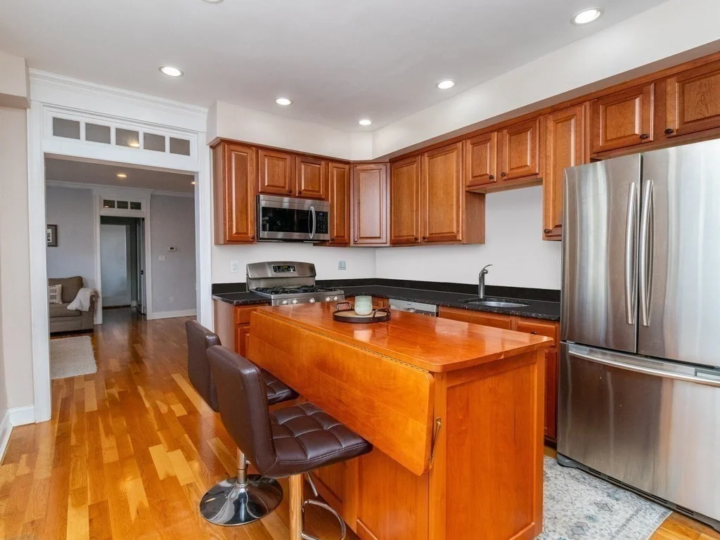 2 bed, 1 bath apartment for rent at 68 High St Unit 4, Charlestown — photo 3 of 14