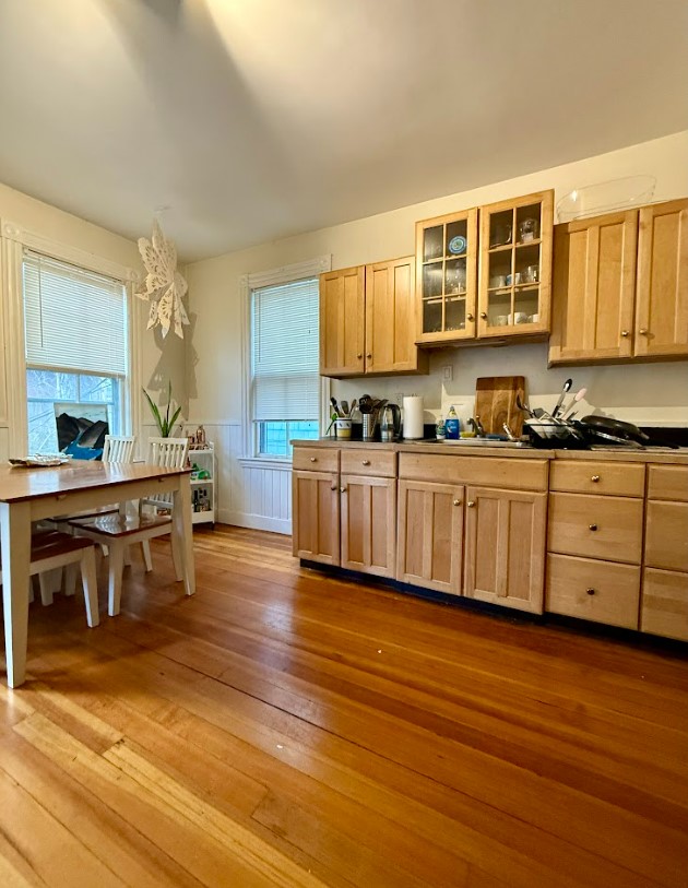 3 bed, 1 bath apartment for rent at 68 Hillside St Unit 2, Mission Hill — photo 5 of 11