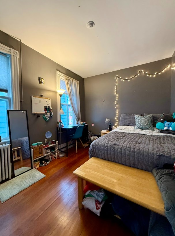3 bed, 1 bath apartment for rent at 68 Hillside St Unit 2, Mission Hill — photo 2 of 11