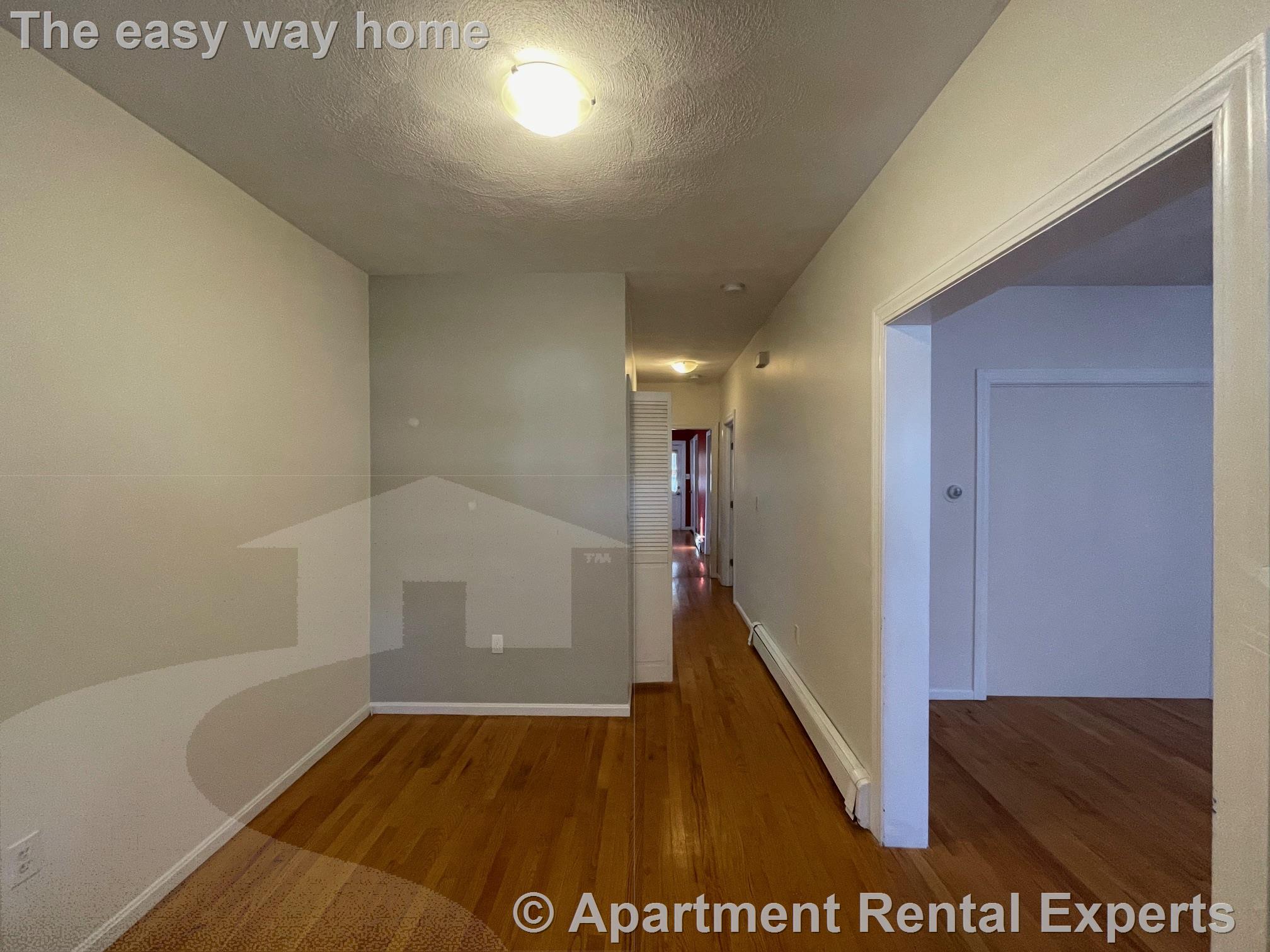 3 bed, 1 bath apartment for rent at 68 Kenmere Rd, Medford Square — photo 3 of 19