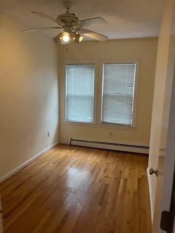 3 bed, 1 bath apartment for rent at 68 Kenmere Rd Unit 1, Glenwood — photo 5 of 13