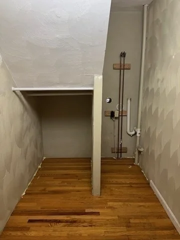 3 bed, 1 bath apartment for rent at 68 Kenmere Rd Unit 1, Glenwood — photo 9 of 13