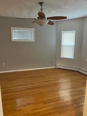 3 bed, 1 bath apartment for rent at 68 Kenmere Rd Unit 1, Glenwood — photo 3 of 13