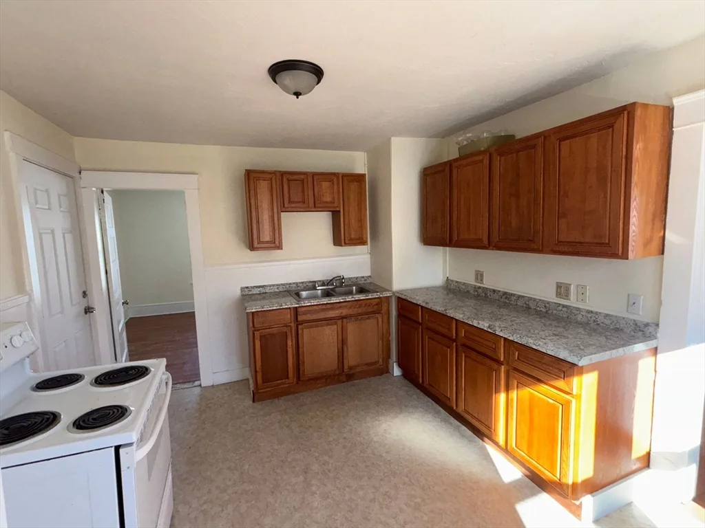 3 bed, 1 bath apartment for rent at 68 Laurel St Unit 2, Athol — photo 21 of 22
