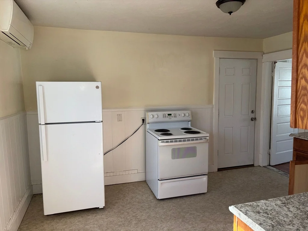3 bed, 1 bath apartment for rent at 68 Laurel St Unit 2, Athol — photo 20 of 22