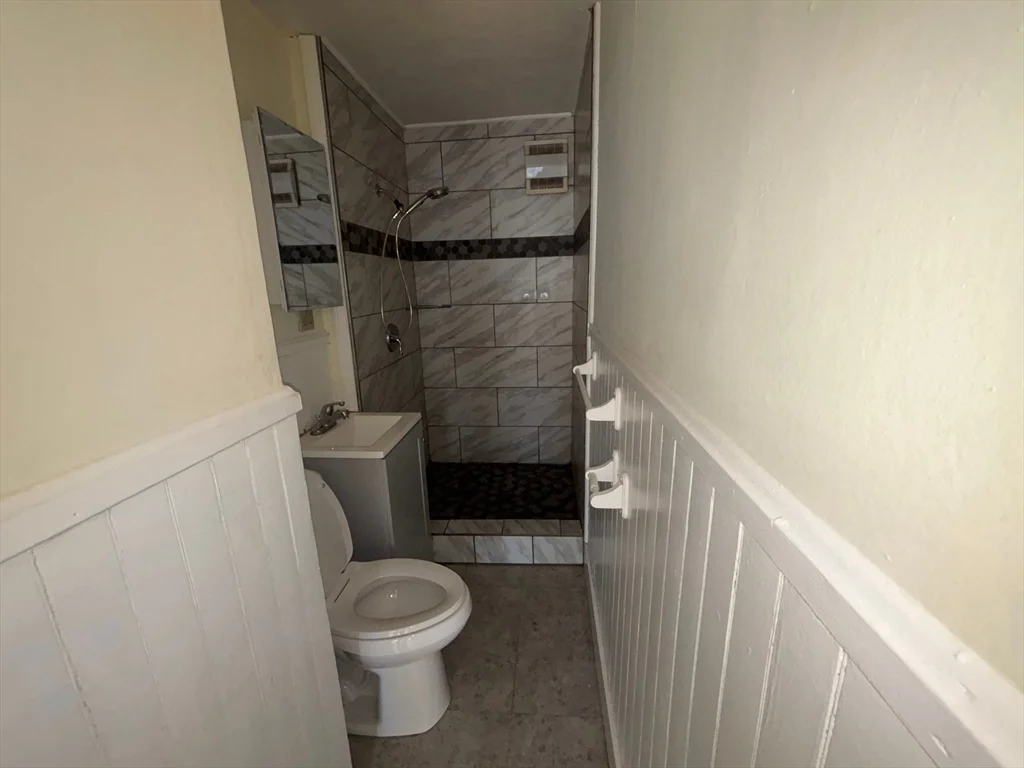 3 bed, 1 bath apartment for rent at 68 Laurel St Unit 2, Athol — photo 16 of 22