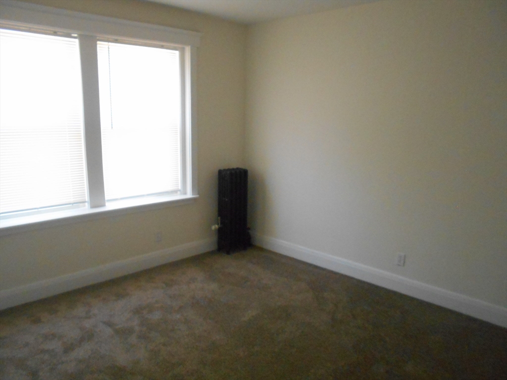 1 bed, 1 bath apartment for rent at 68 Linden Unit 24, Everett — photo 6 of 7