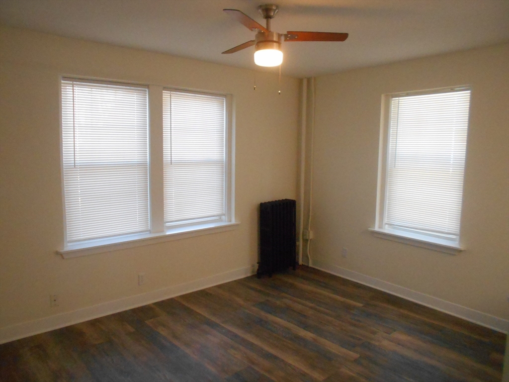 1 bed, 1 bath apartment for rent at 68 Linden Unit 24, Everett — photo 3 of 7