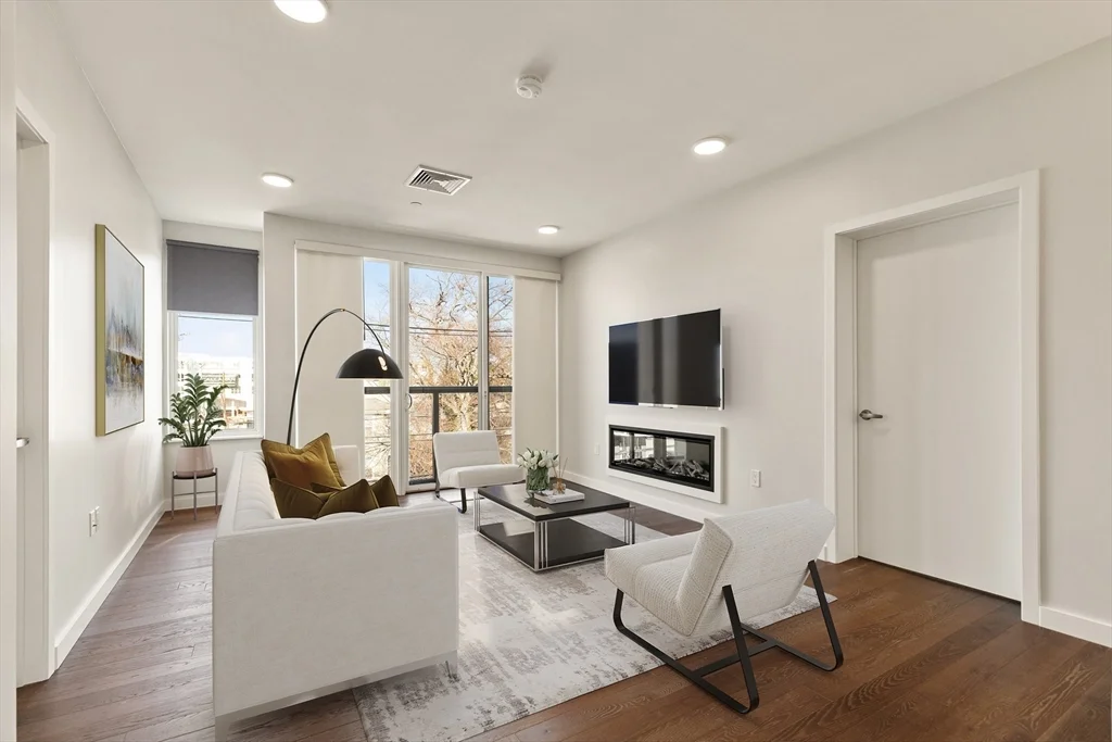 3 bed, 2 bath apartment for rent at 68 Los Angeles St Unit PH1, Nonantum — photo 1 of 12
