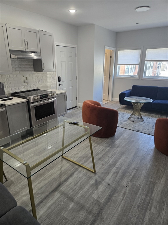 2 bed, 1 bath apartment for rent at 68 Main Unit 103, Everett