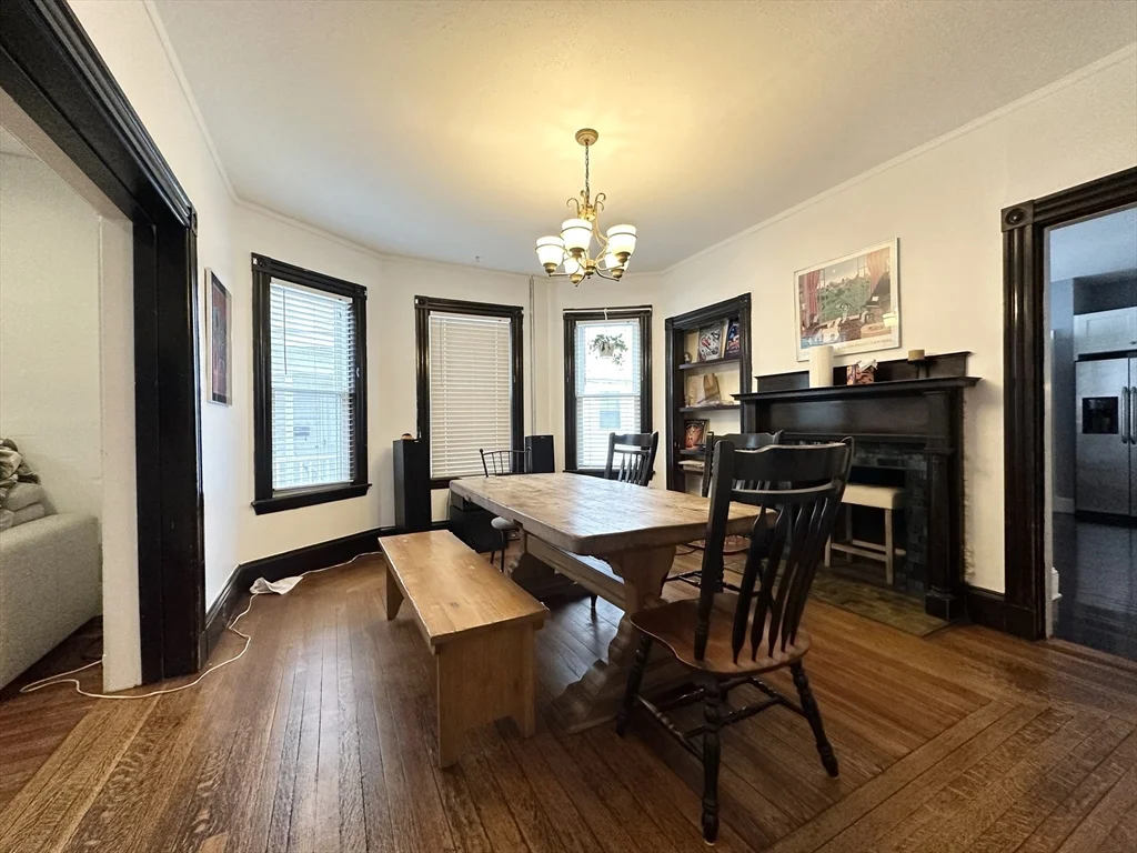 4 bed, 2 bath apartment for rent at 68 Mapleton St Unit 68, Brighton — photo 6 of 17