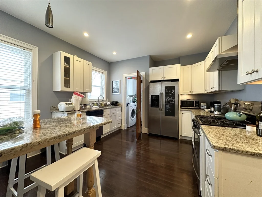 4 bed, 2 bath apartment for rent at 68 Mapleton St Unit 68, Brighton