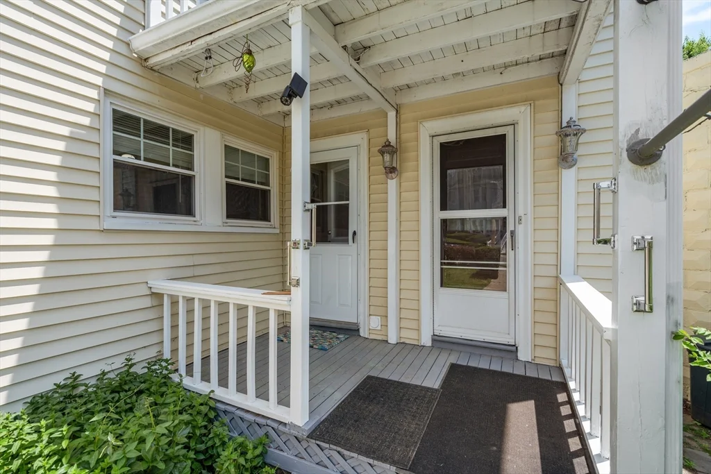 2 bed, 1 bath apartment for rent at 68 Maplewood St Unit 1, Watertown — photo 5 of 21