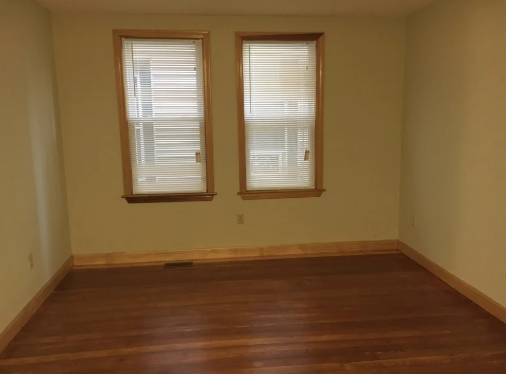 2 bed, 1 bath apartment for rent at 68 Maverick St Unit 1, Chelsea — photo 15 of 17