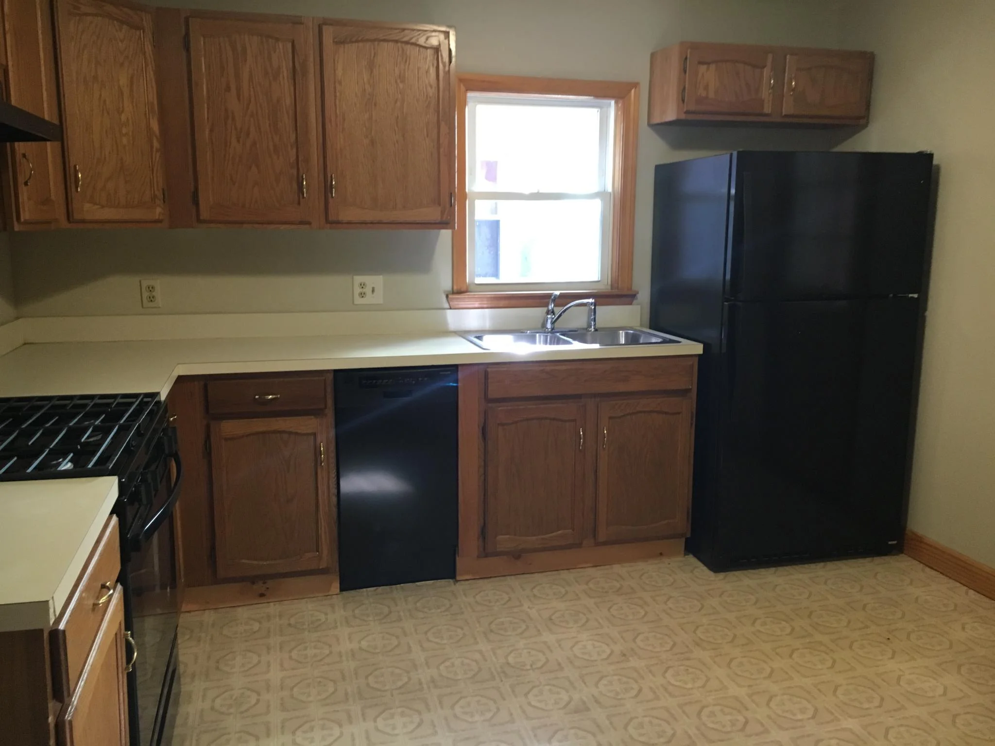 2 bed, 1 bath apartment for rent at 68 Maverick St Unit 1, Chelsea — photo 8 of 17