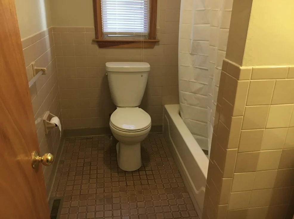 2 bed, 1 bath apartment for rent at 68 Maverick St Unit 1, Chelsea — photo 16 of 17